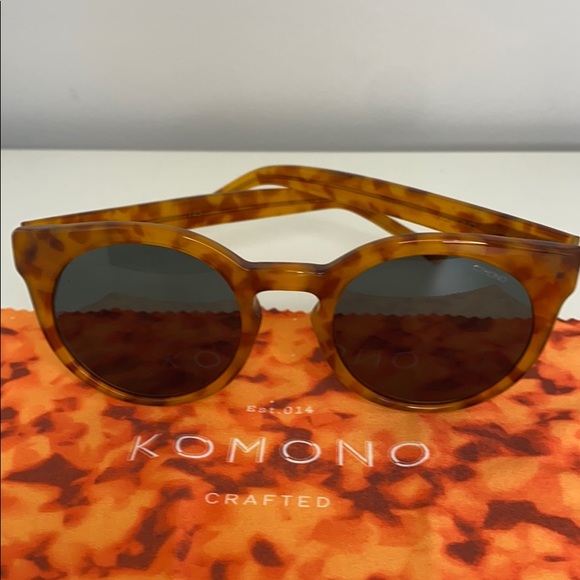 Komono Sunglasses Lulu Caramel Tortoise Cat Eye - Picture 7 of 16